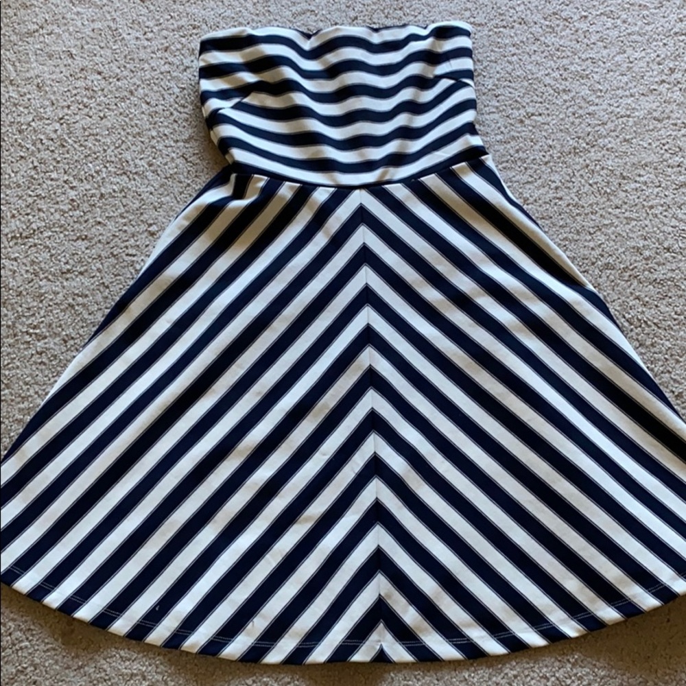 Strapless dress